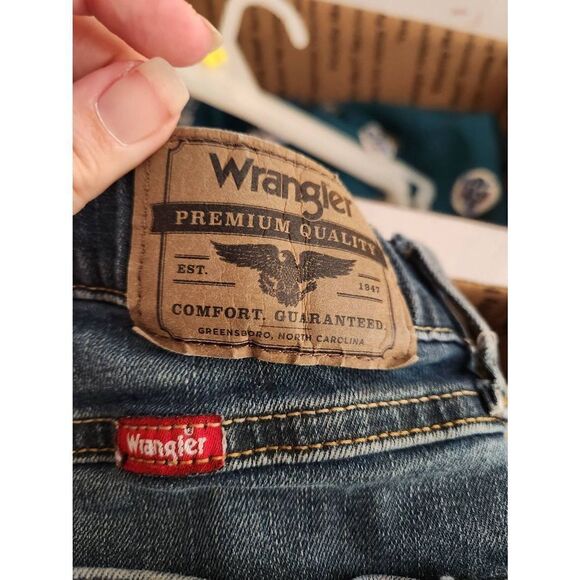 Wrangler athletic fit 30x32 red tag - Picture 9 of 10